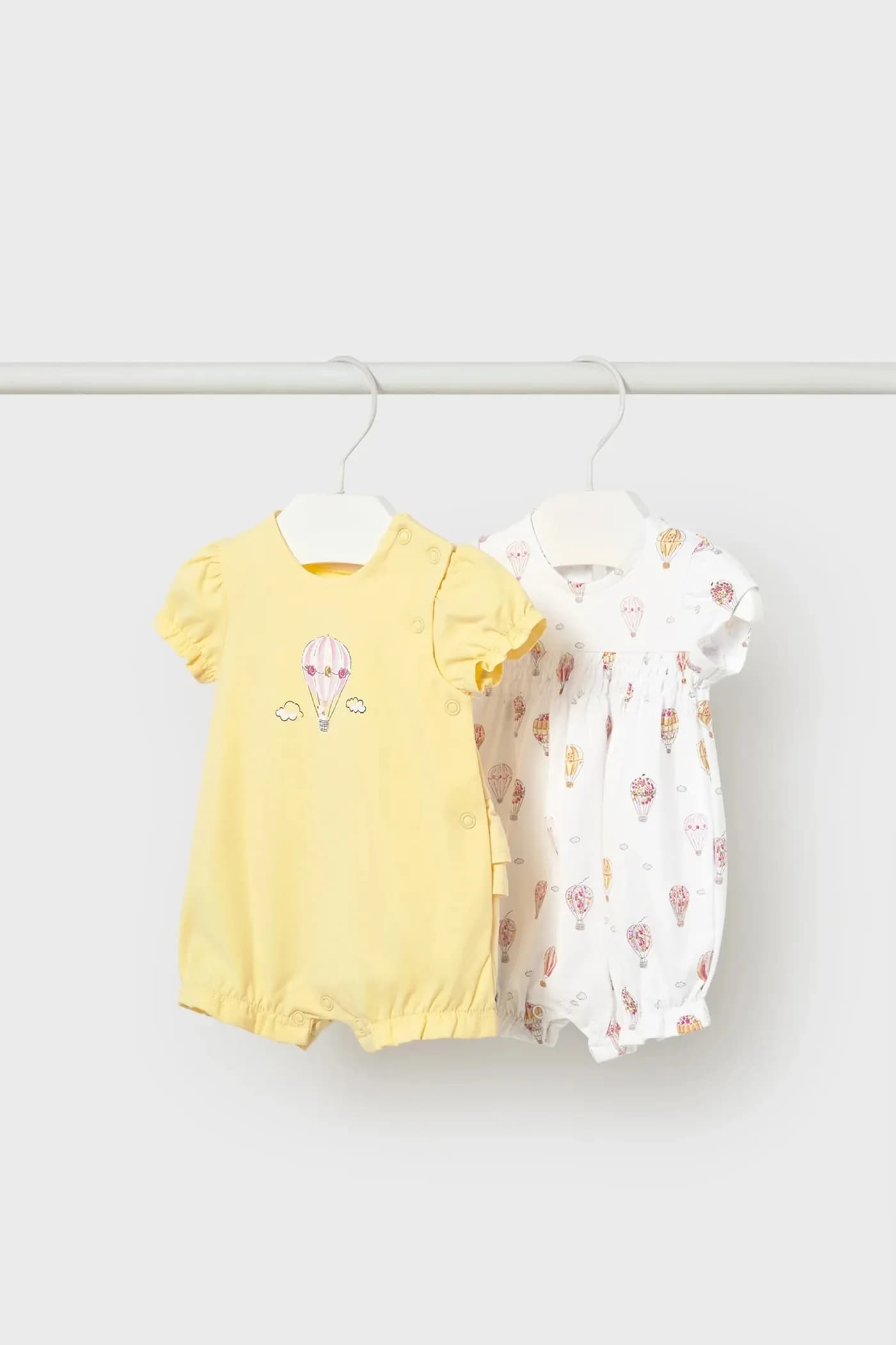 Детские комбинезоны, 2 шт.