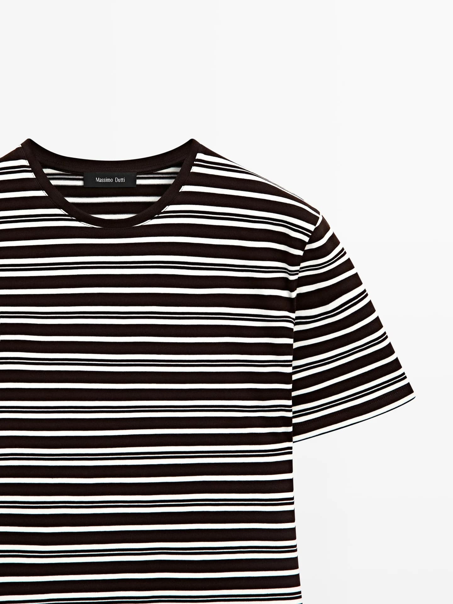 Полосатая футболка с короткими рукавами - фото 3