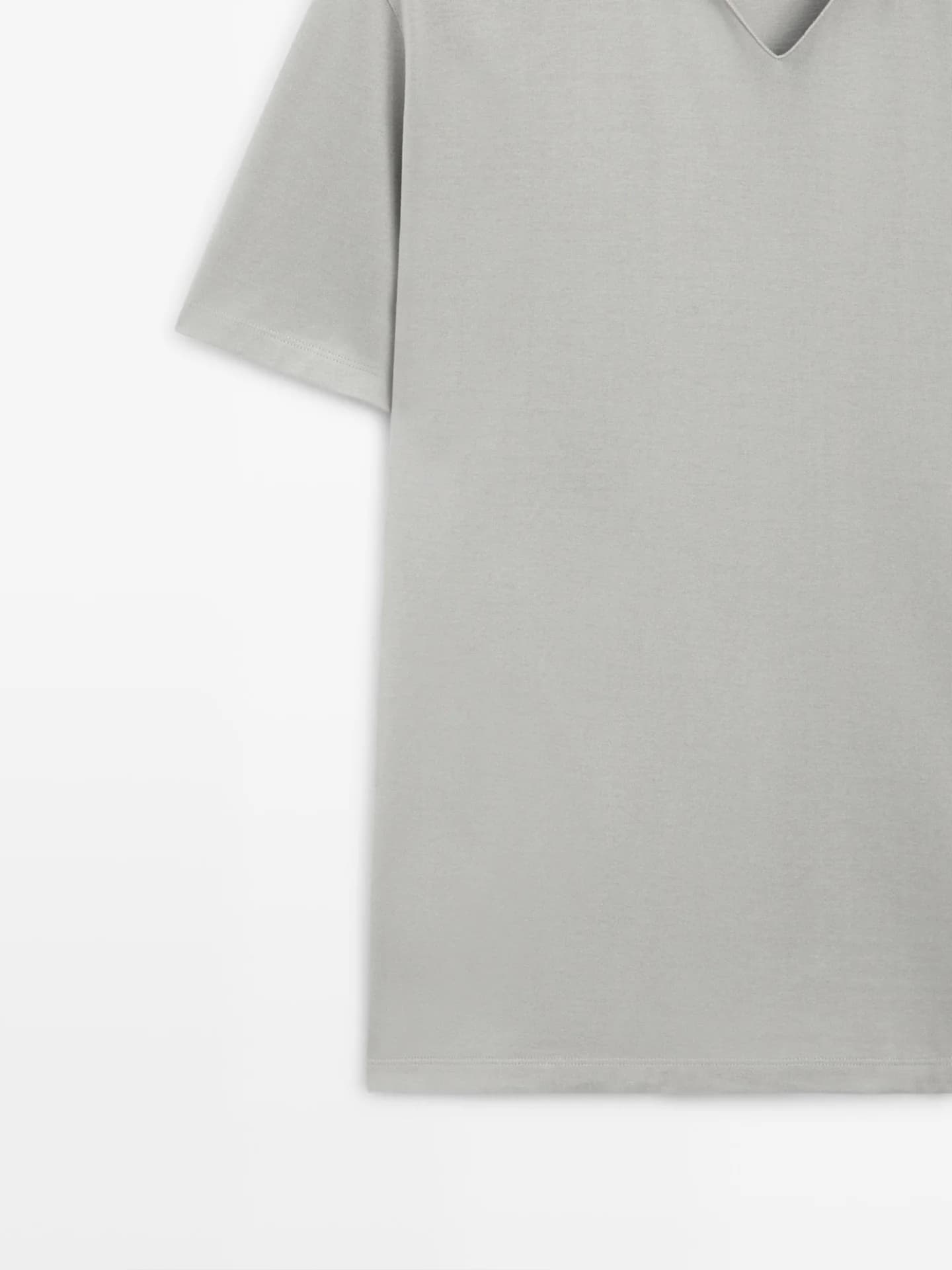 Хлопковая рубашка-поло с V-образным вырезом