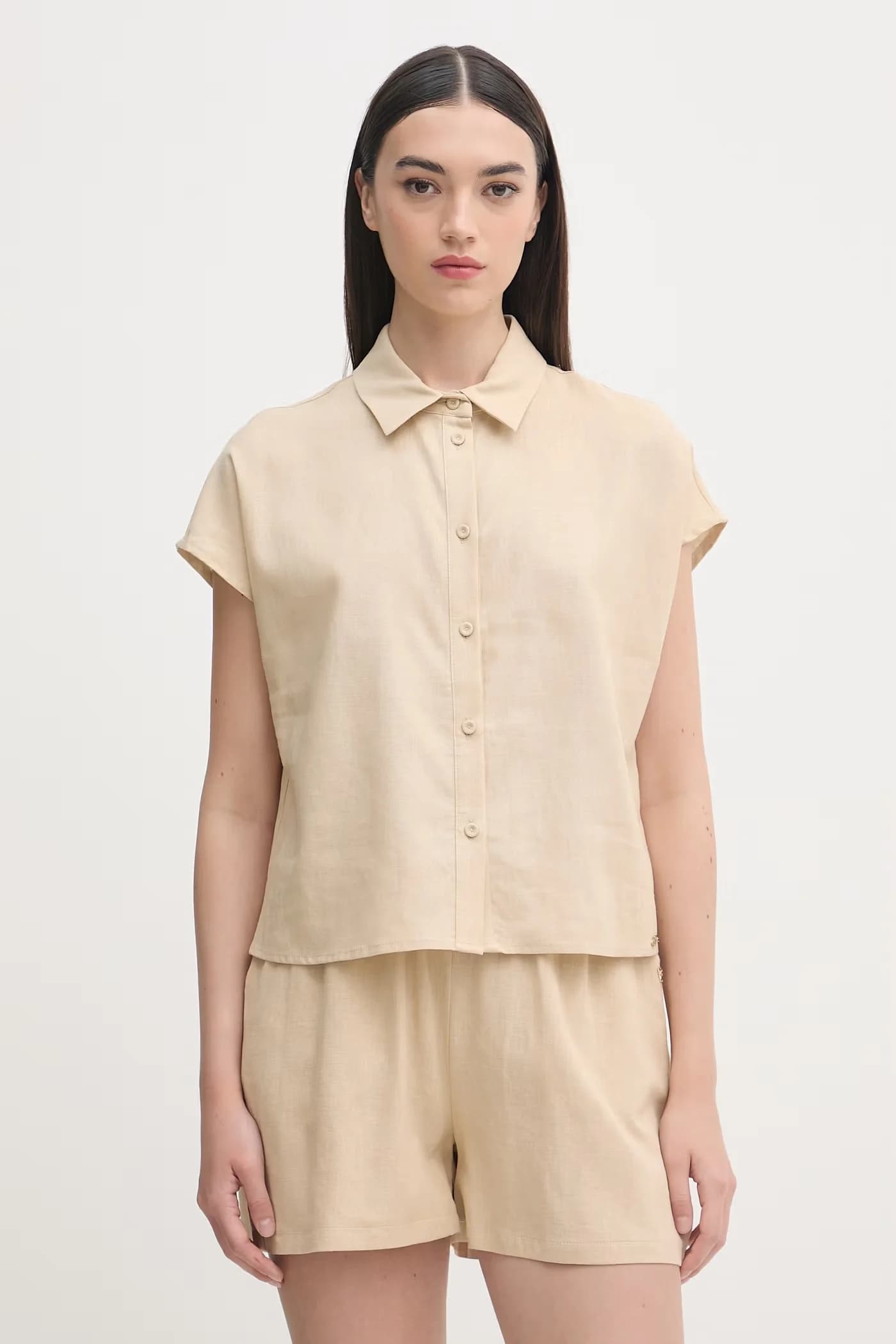 Женская рубашка