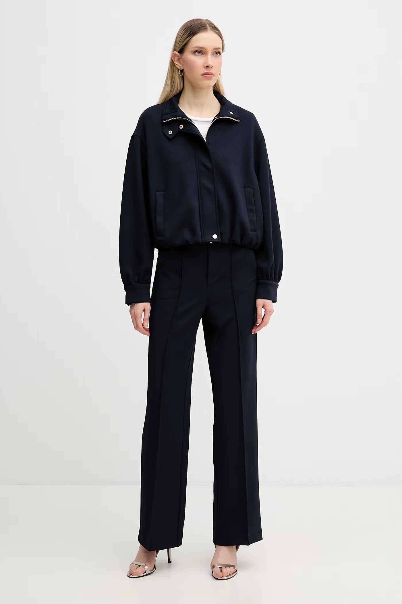 Женская куртка - фото 2