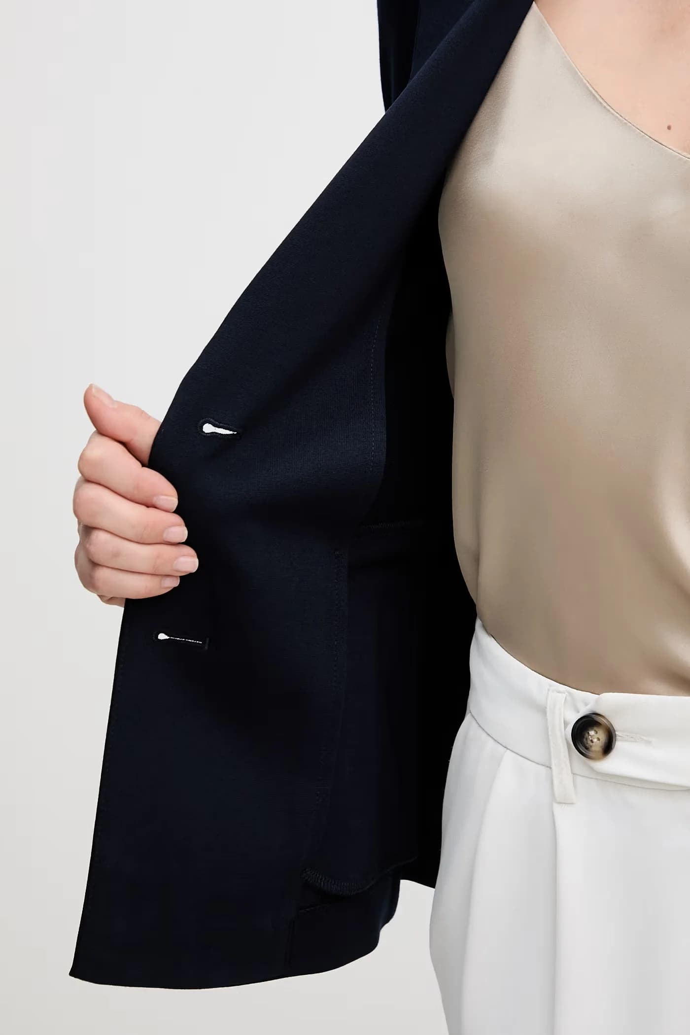 Женский однобортный пиджак из вискозы - фото 6