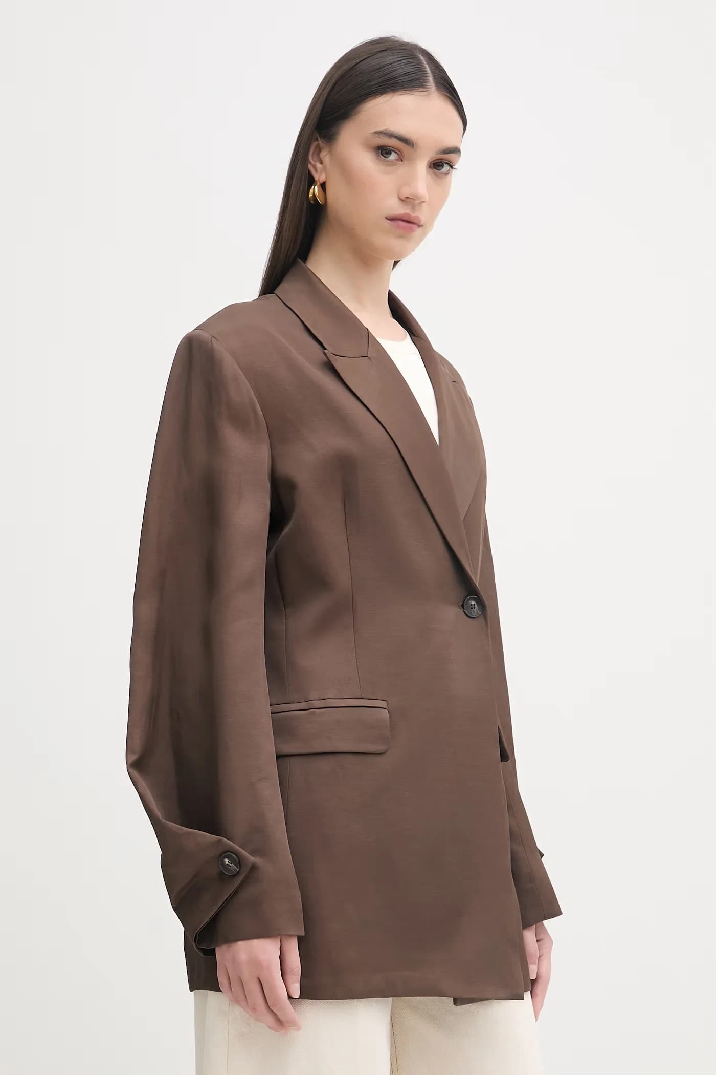 Женский двубортный пиджак с льном - фото 4