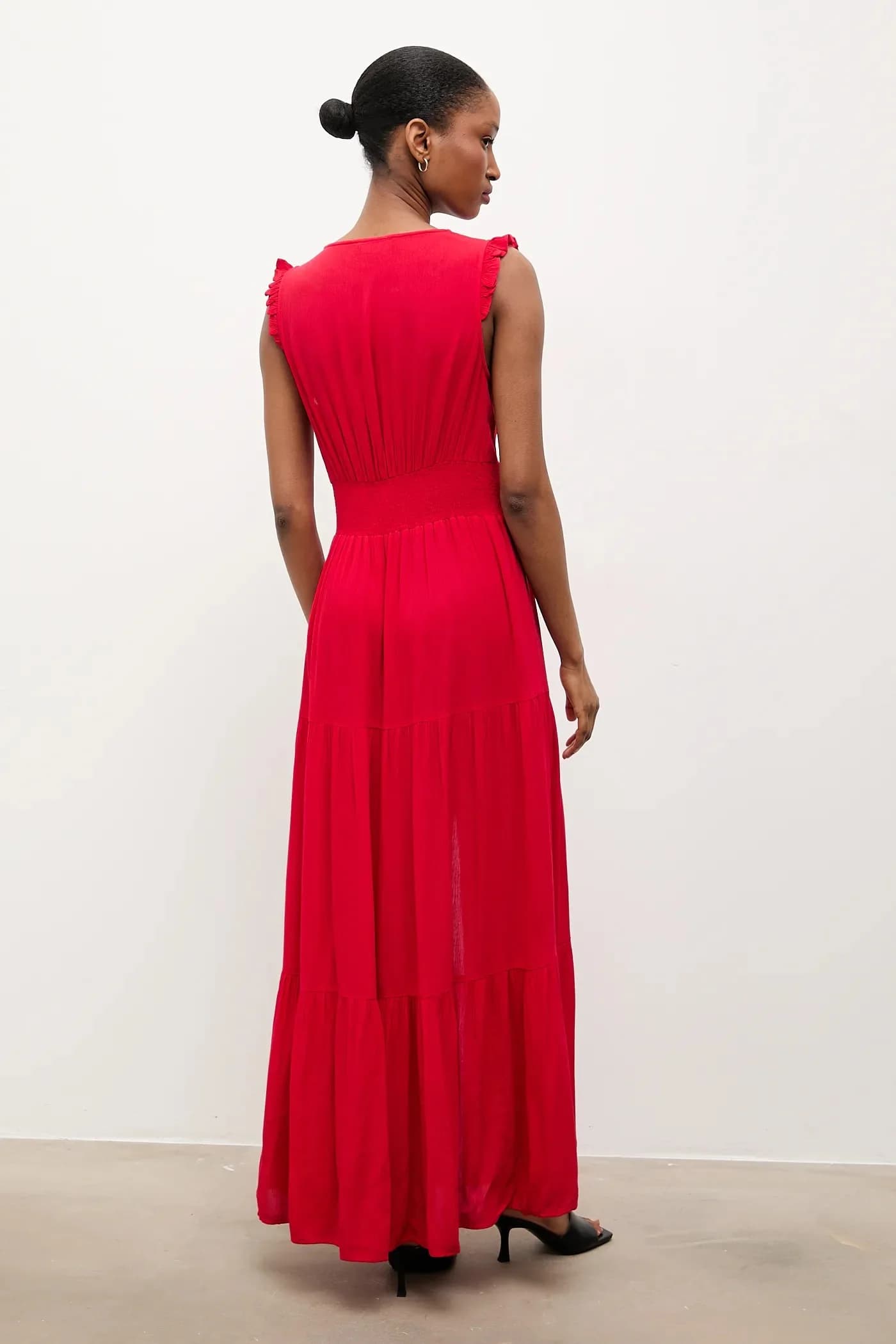 Расклешенное платье из вискозы. - фото 3