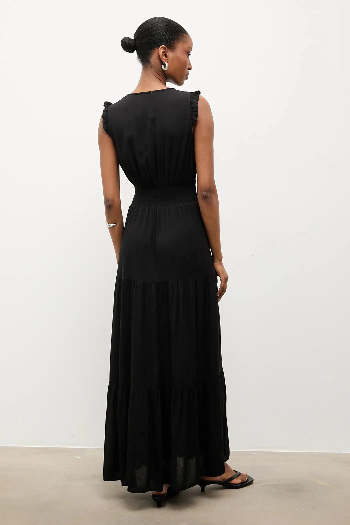 Расклешенное платье из вискозы. - фото 3