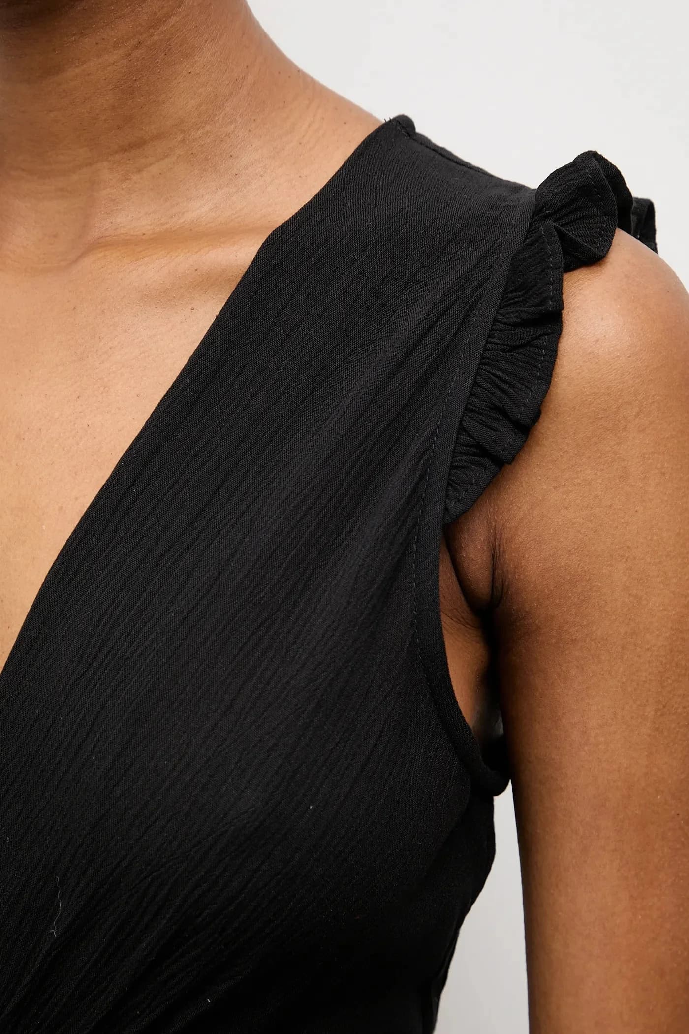 Расклешенное платье из вискозы. - фото 5