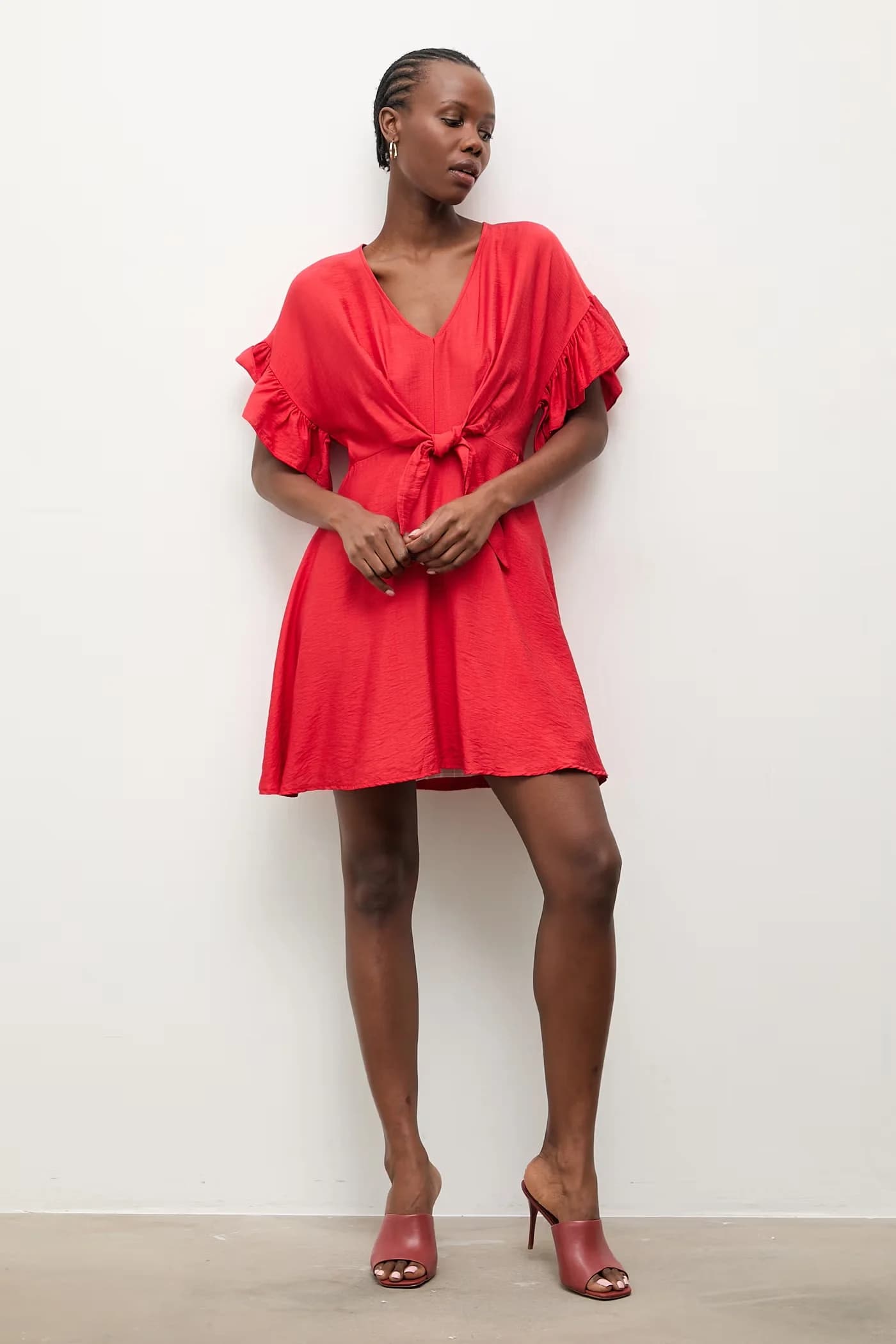 Летнее платье из льна