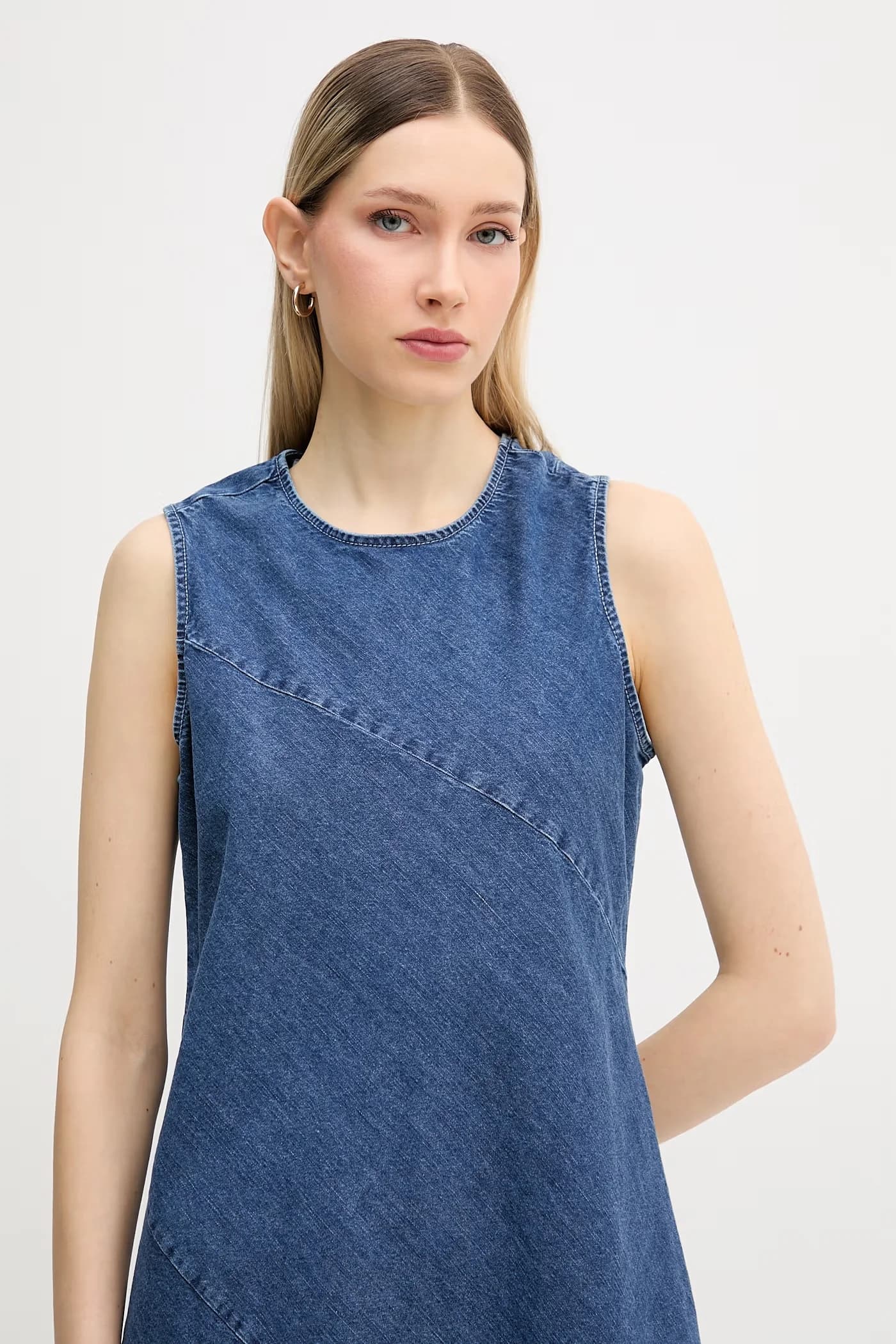 Джинсовое летнее платье - фото 4