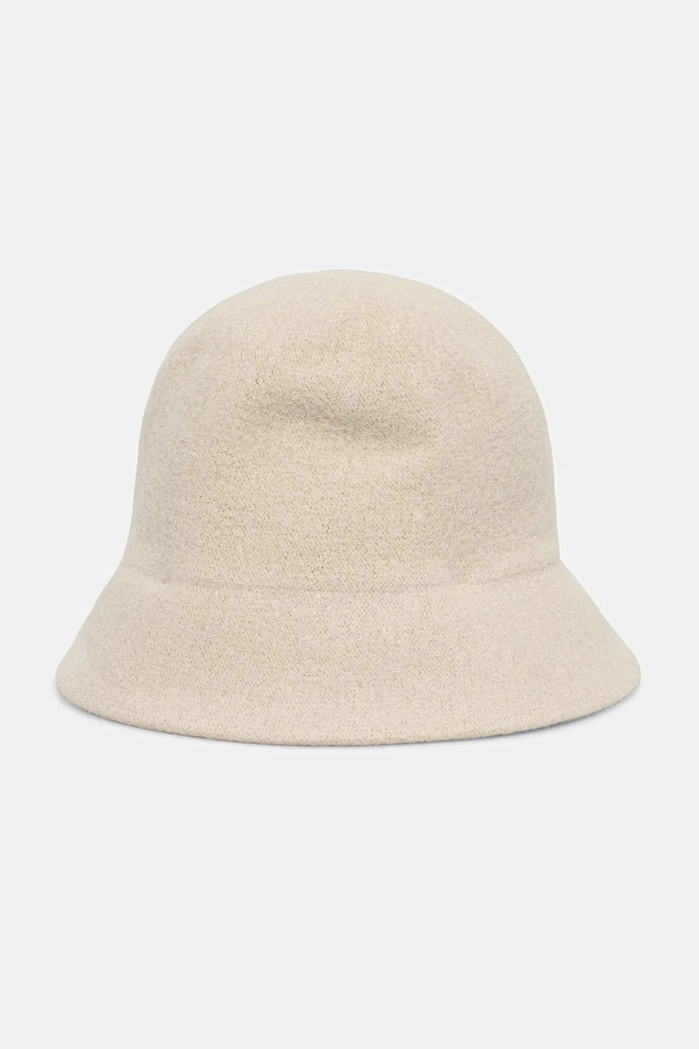 Шерстяная шапка