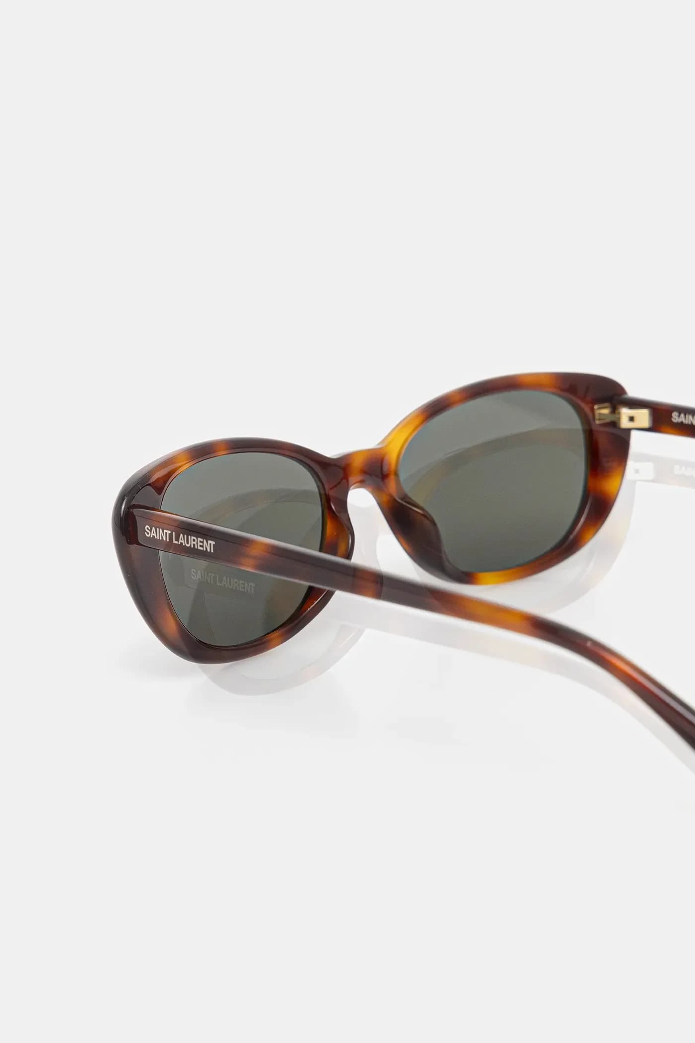 Солнцезащитные очки - фото 4