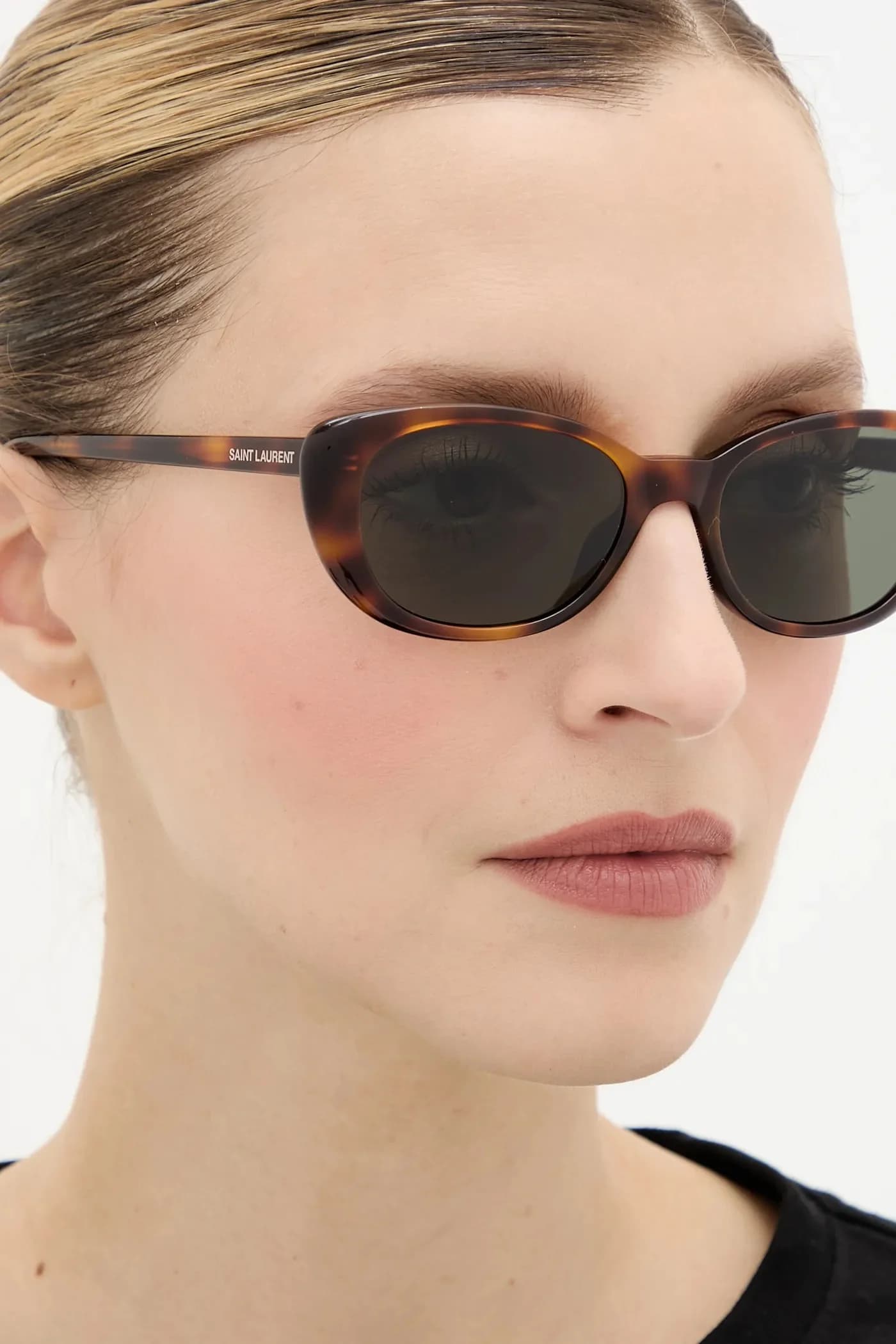 Солнцезащитные очки - фото 7