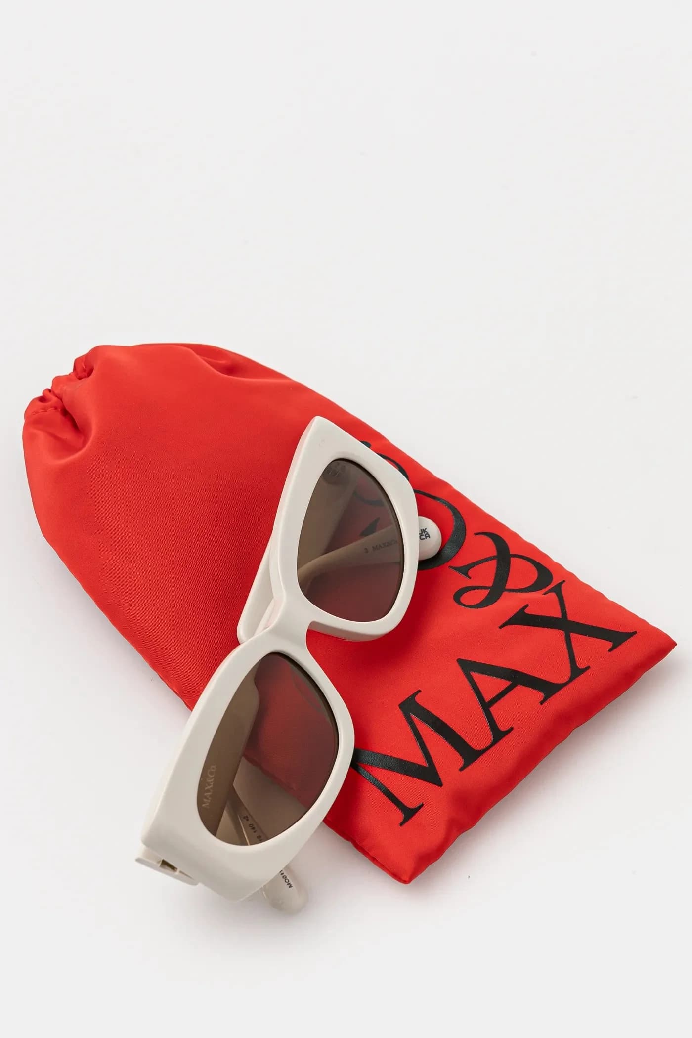 Солнцезащитные очки - фото 3