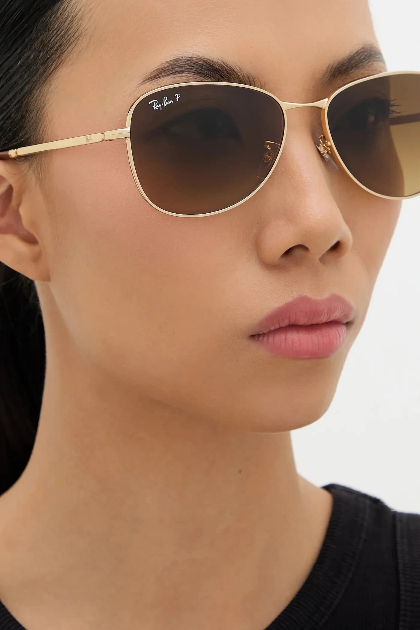 Солнцезащитные очки - фото 6