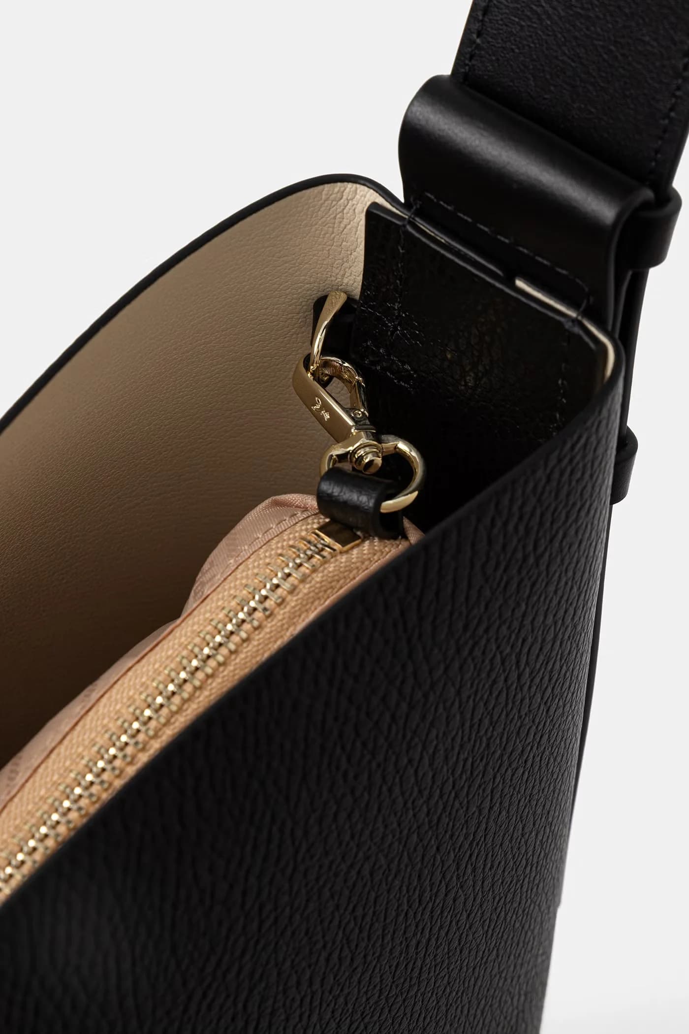 Женская кожаная сумочка - фото 5