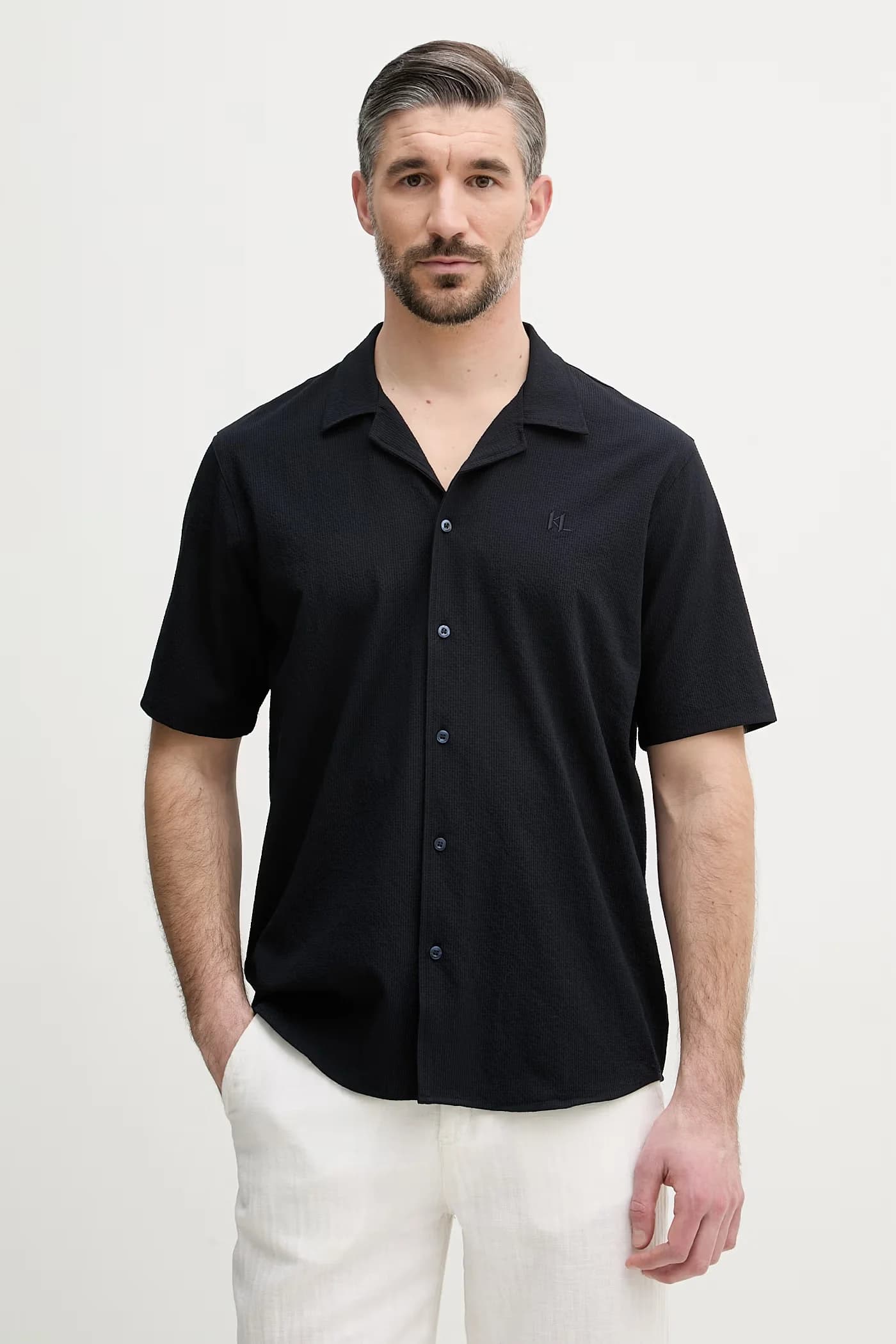 Мужская рубашка