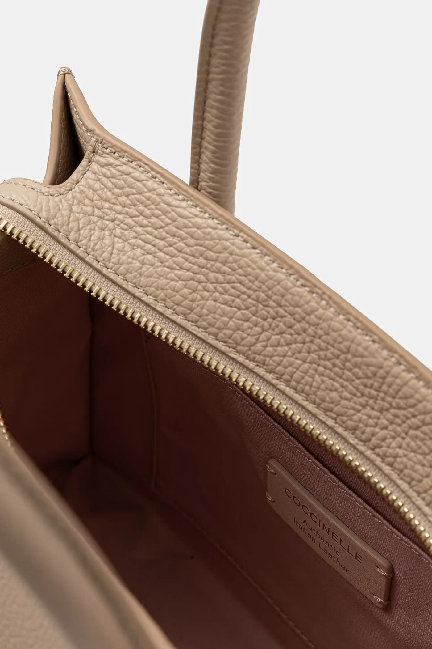 Женская кожаная сумка через плечо - фото 5