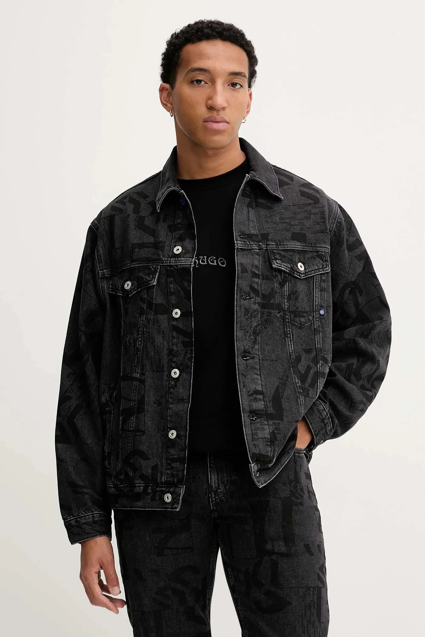 Джинсовая куртка