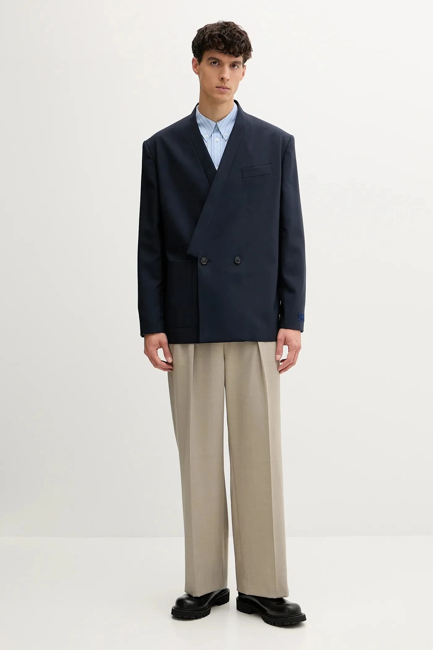 Шерстяная куртка - фото 2