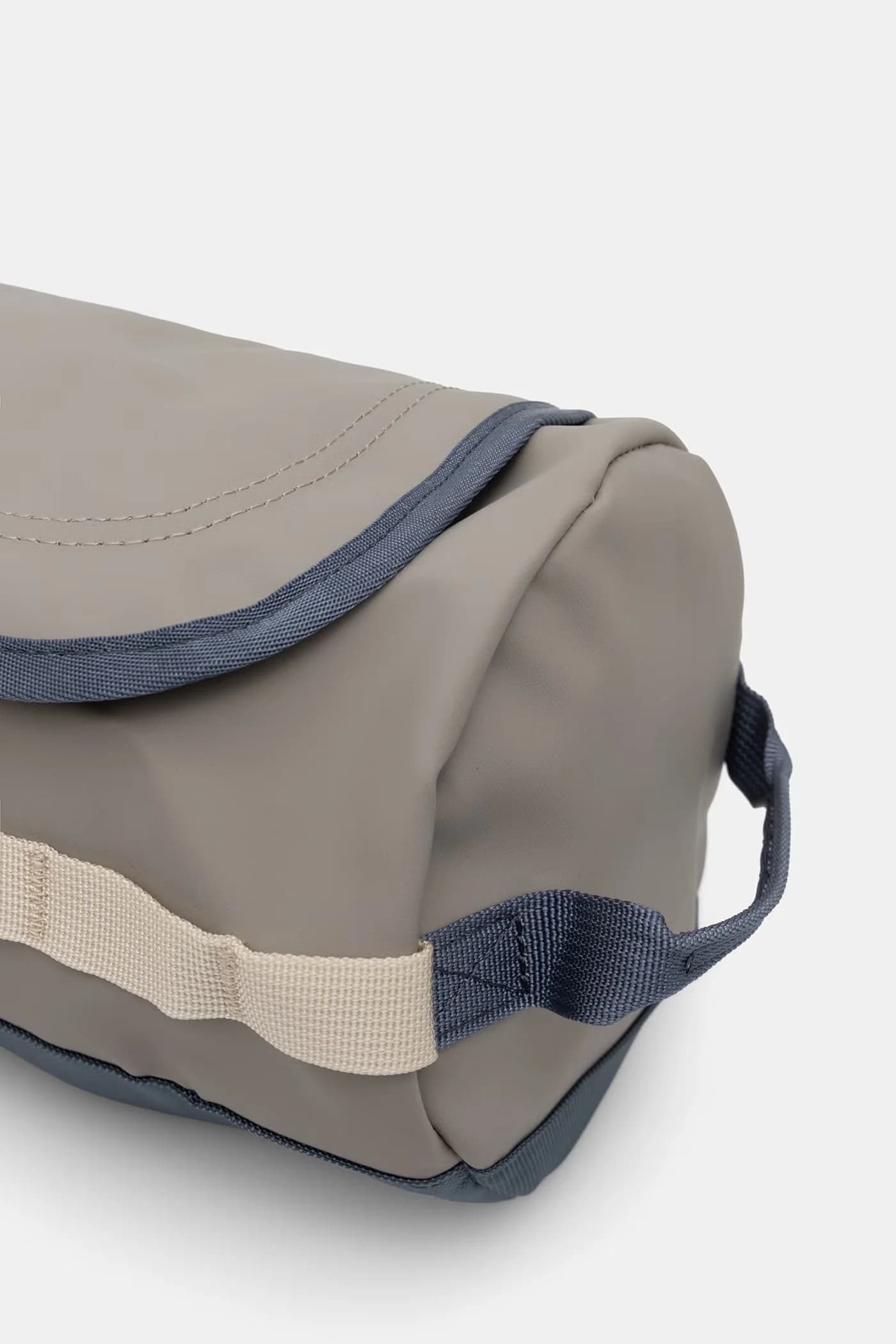 Косметичка Base Camp Travel Canister 5,7 л. - фото 3