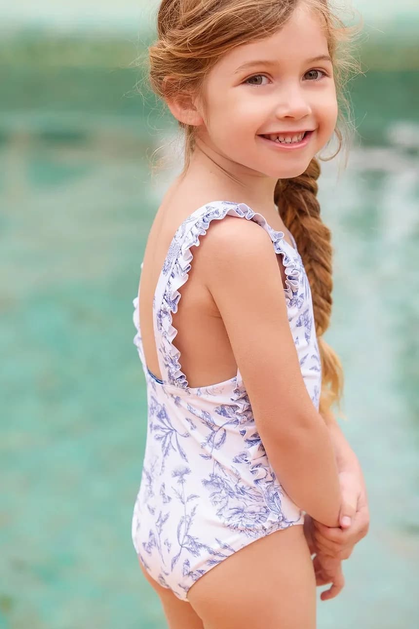 Детский цельный купальник