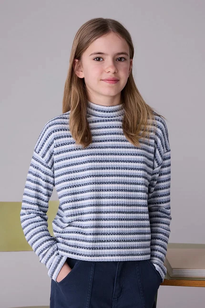 Детский свитер