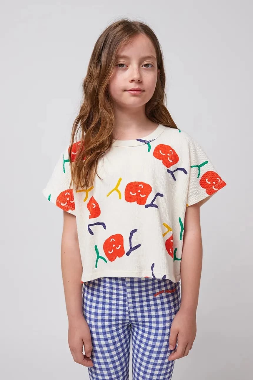 Улыбающаяся детская футболка