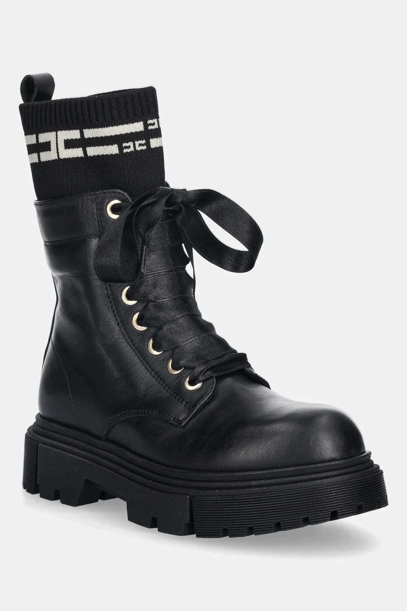 Детские ботинки