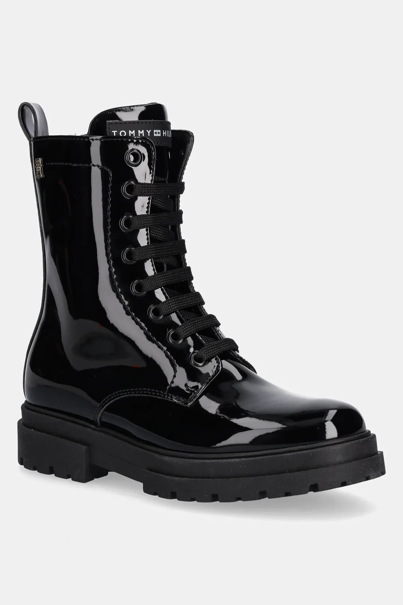 Детские ботинки