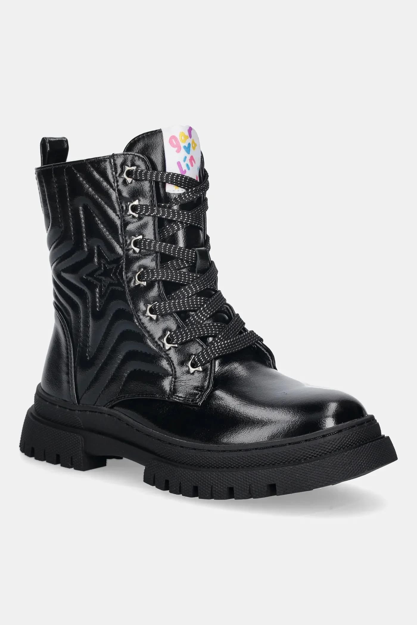 Детские ботинки