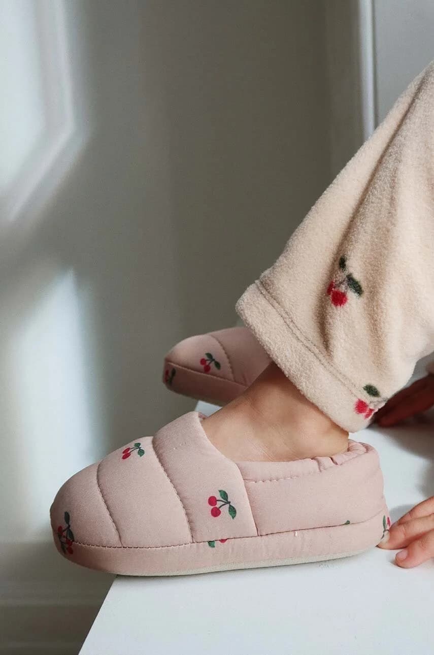 Детские тапочки GLOBE FOTIES