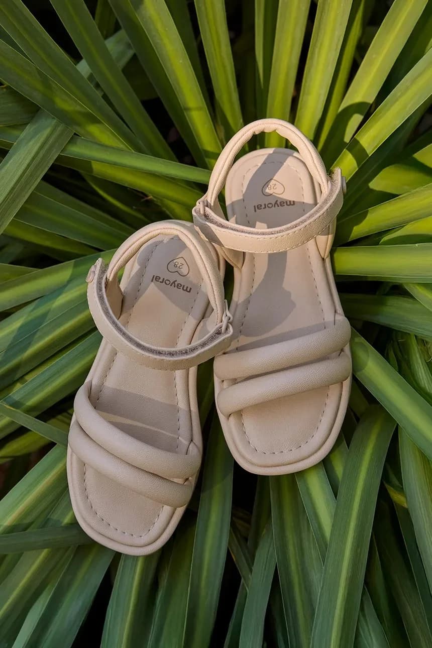 Детские сандалии