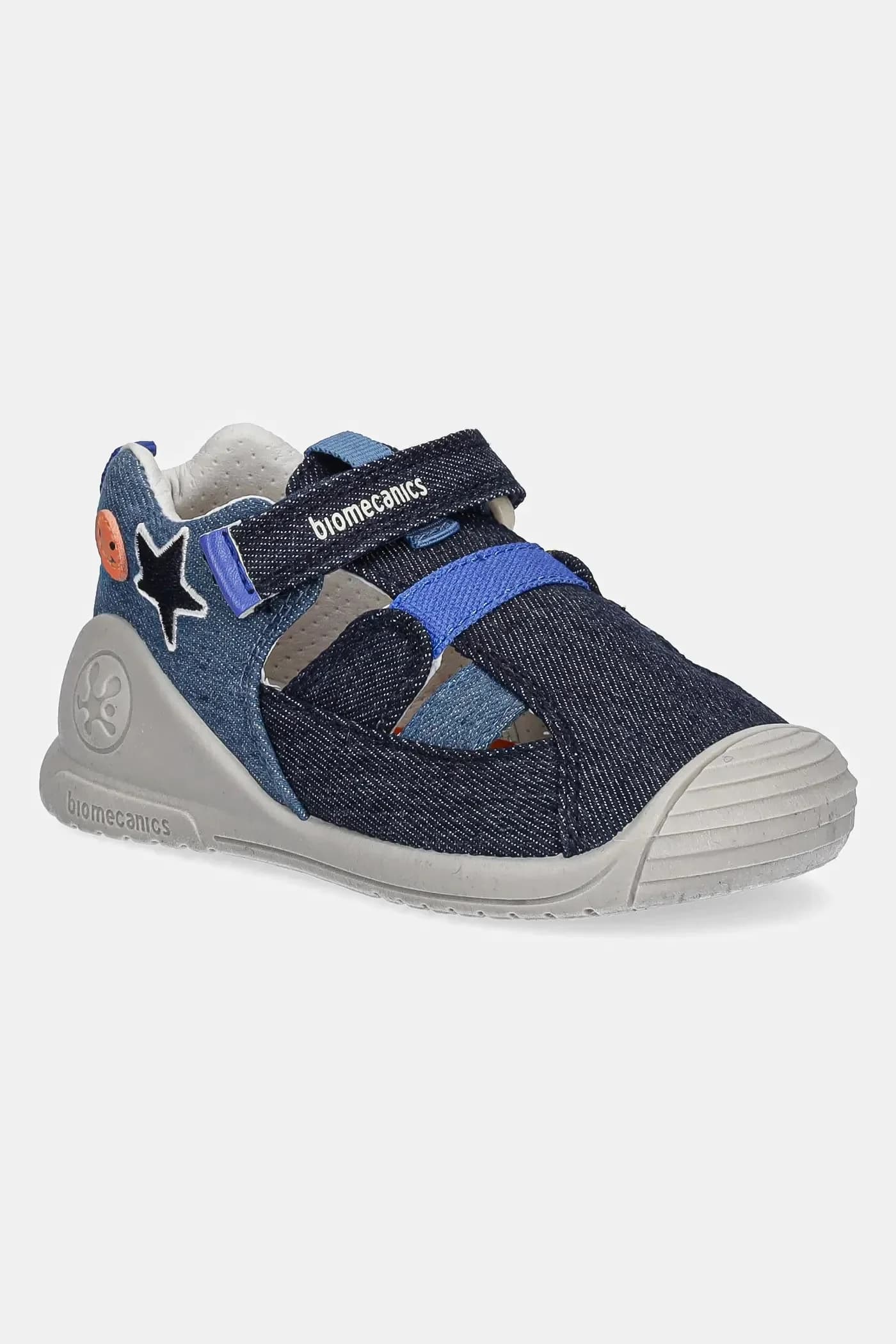 Детские сандалии