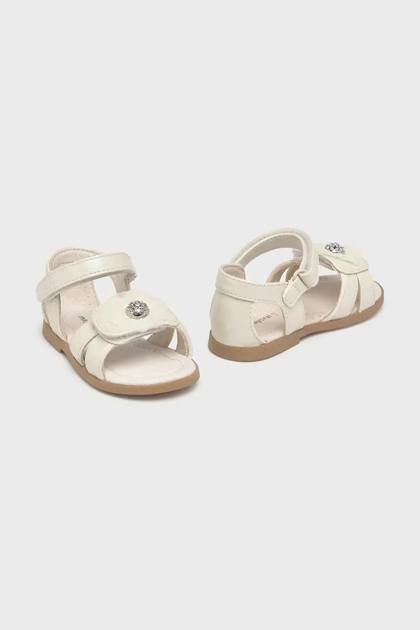 Детские сандалии