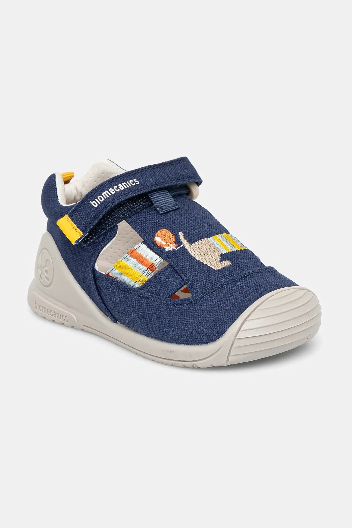 Детские сандалии