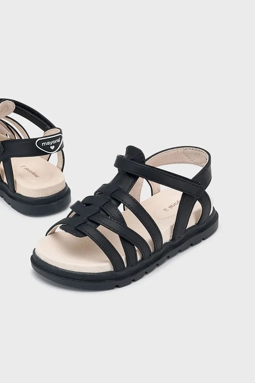 Детские сандалии