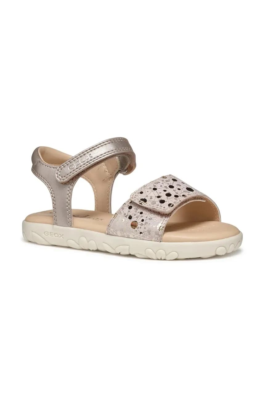 Детские сандалии