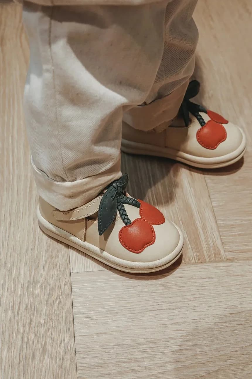 Joeka Shoes Детские кожаные туфли Cherry