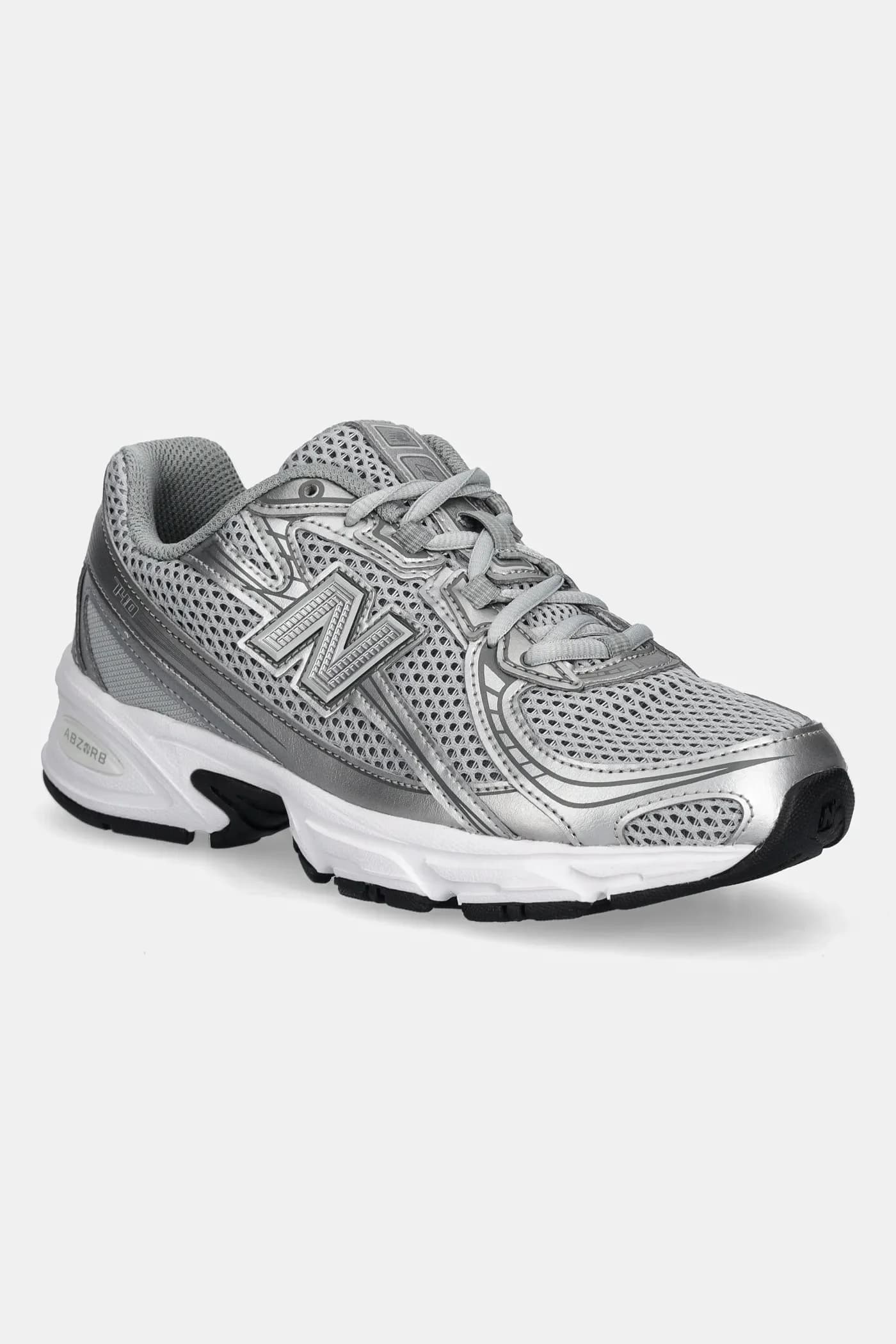 кроссовки 740