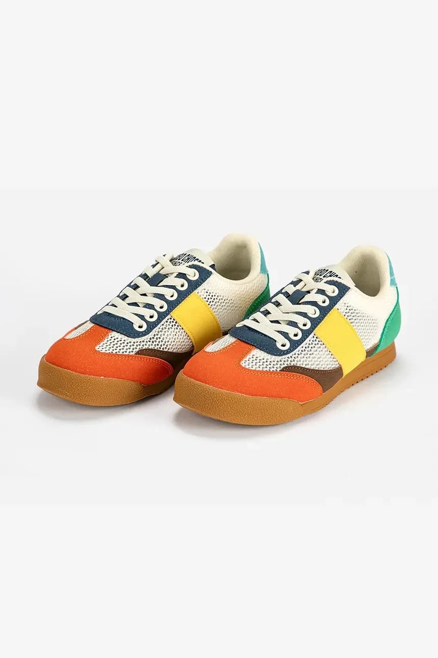 Детские кроссовки