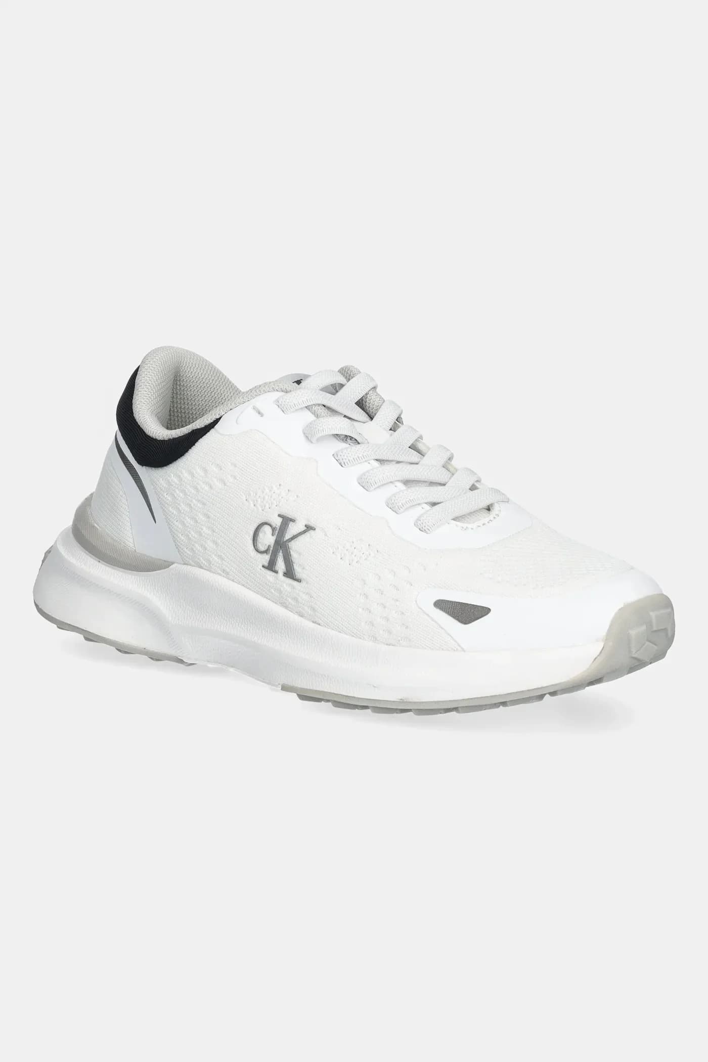 Детские кроссовки