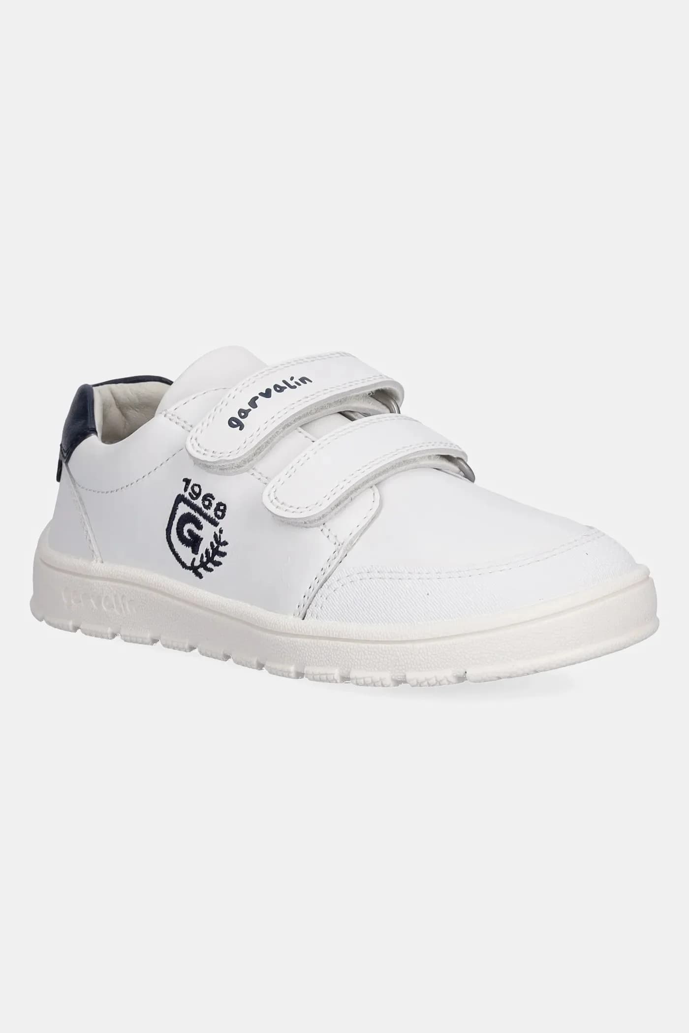 Детские кожаные кроссовки