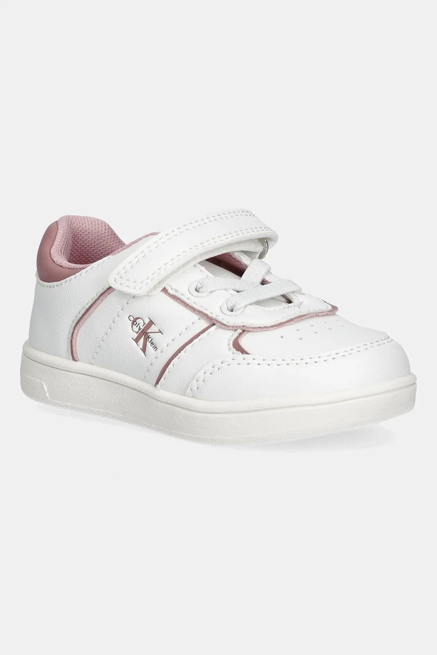 Детские кроссовки