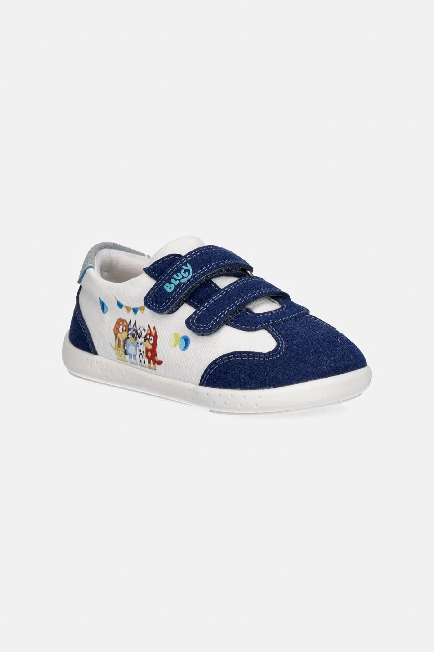 Детские кроссовки