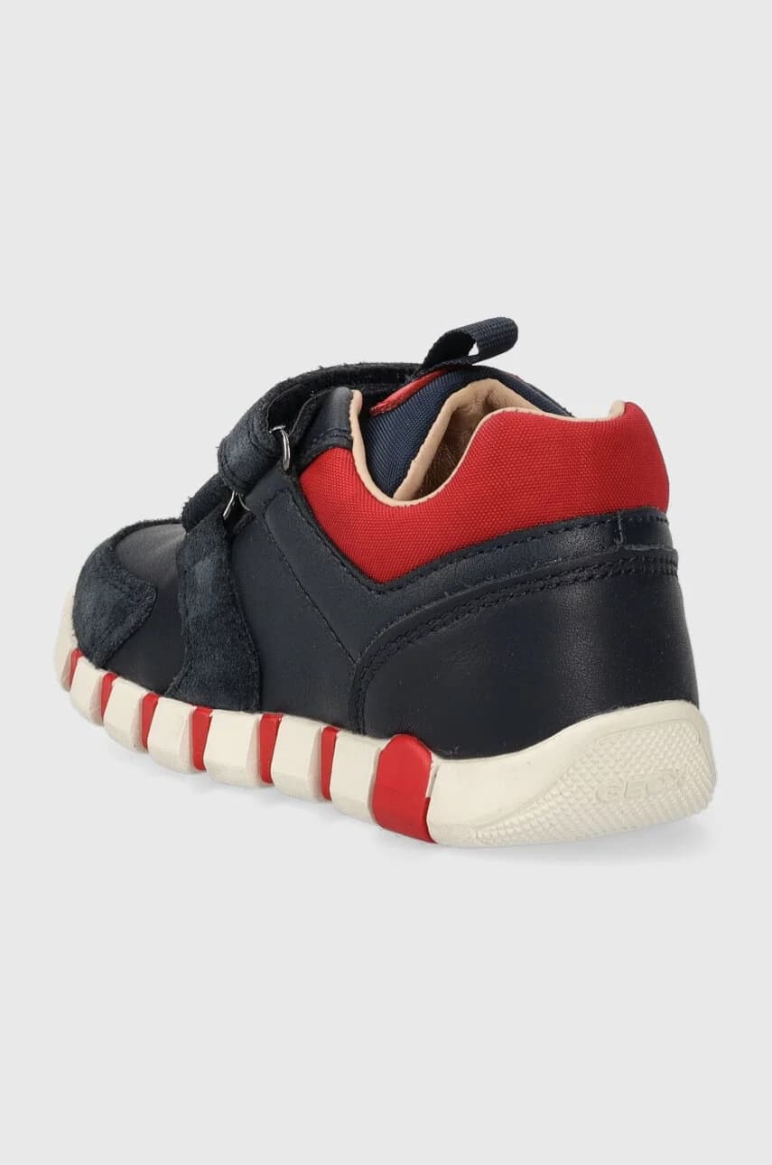 Детские кроссовки - фото 3