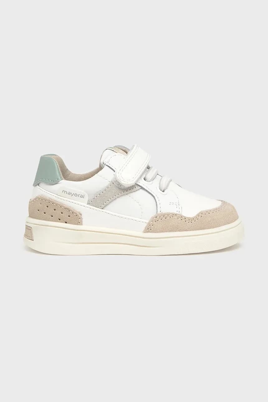 Детские кроссовки