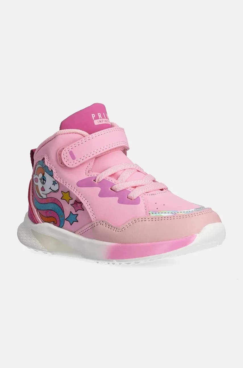 Детские кроссовки