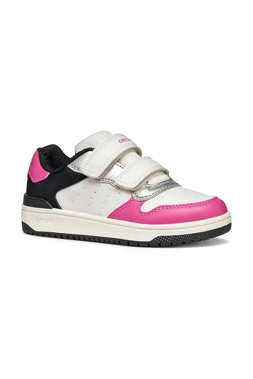 Детские кроссовки