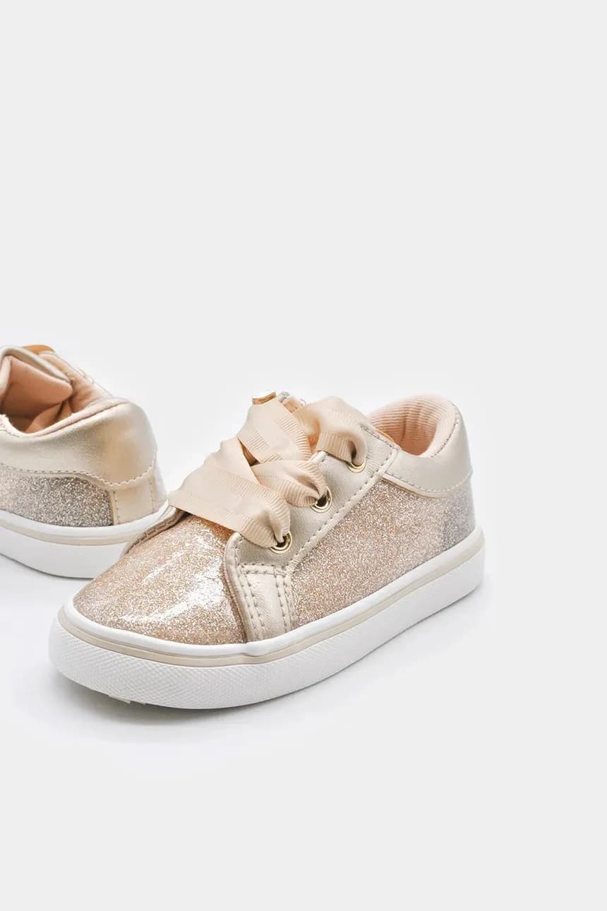 Детские кроссовки