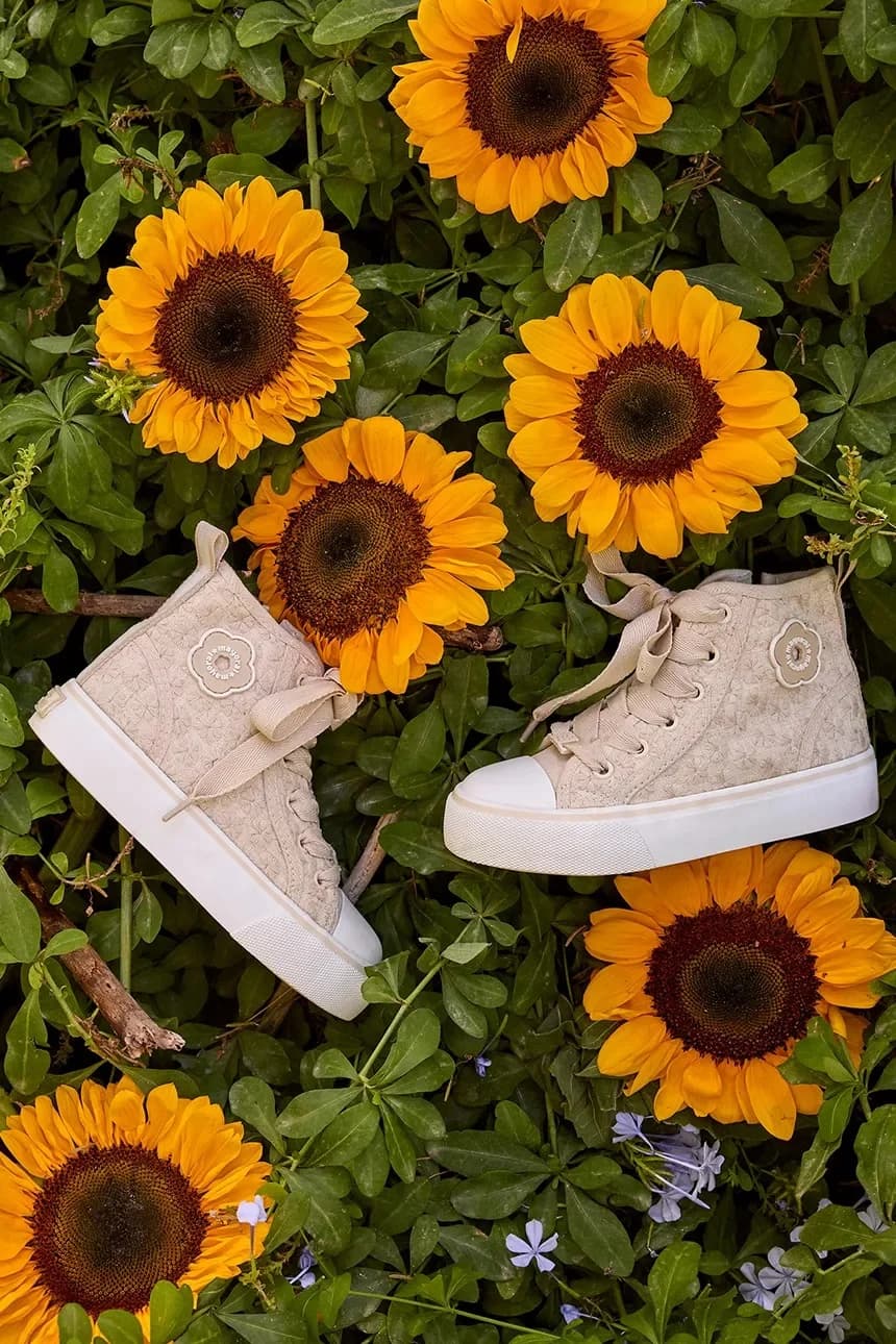 Детские кроссовки