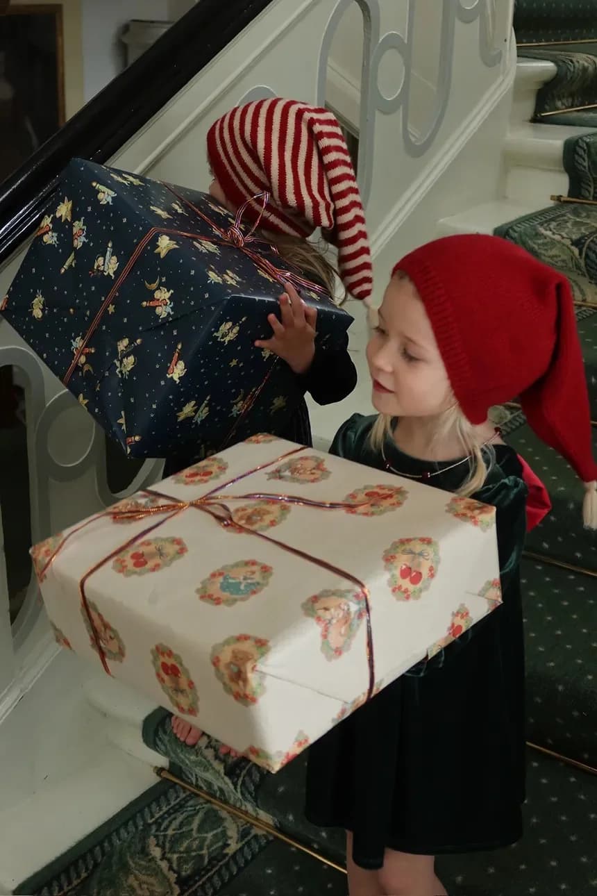 Детская шерстяная шапка РОЖДЕСТВЕНСКАЯ ВЯЗАННАЯ ШАПКА - фото 6